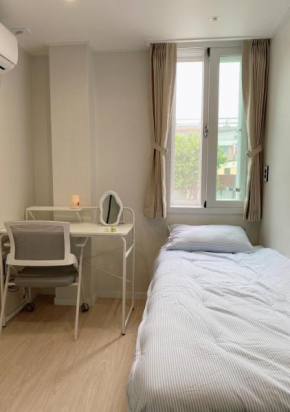 Seongdong-gu Cozy Room